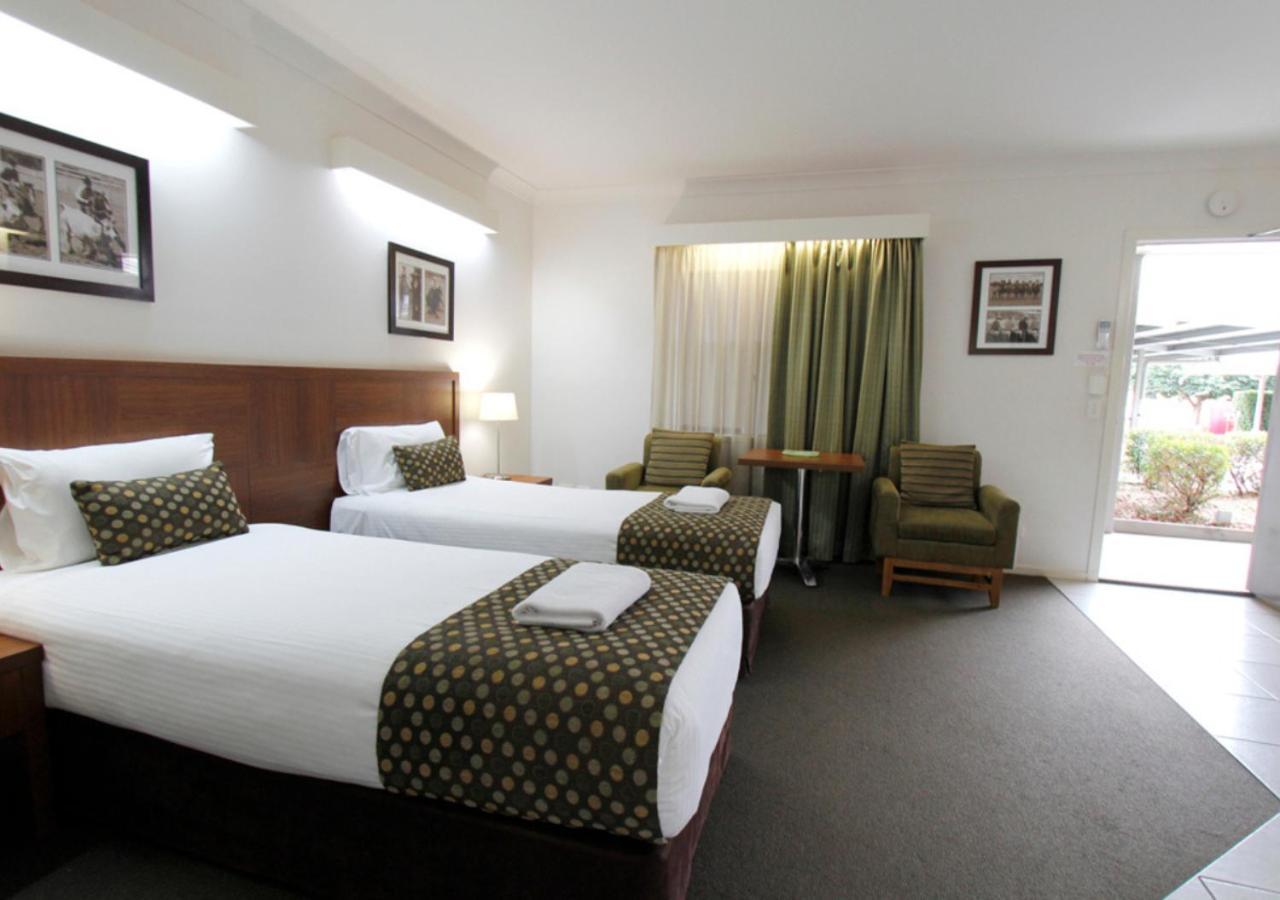 Chinchilla Downtown Motor Inn Eksteriør billede
