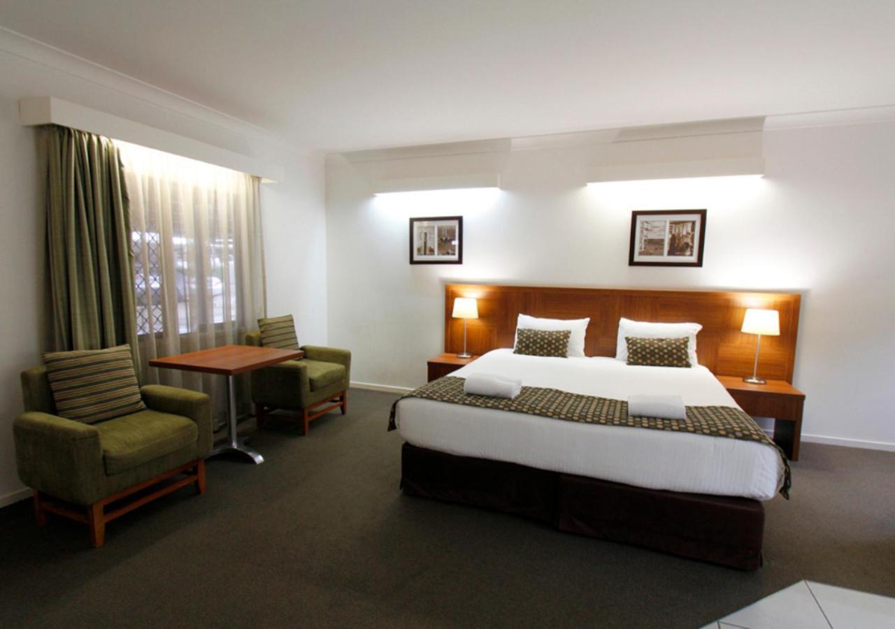Chinchilla Downtown Motor Inn Eksteriør billede