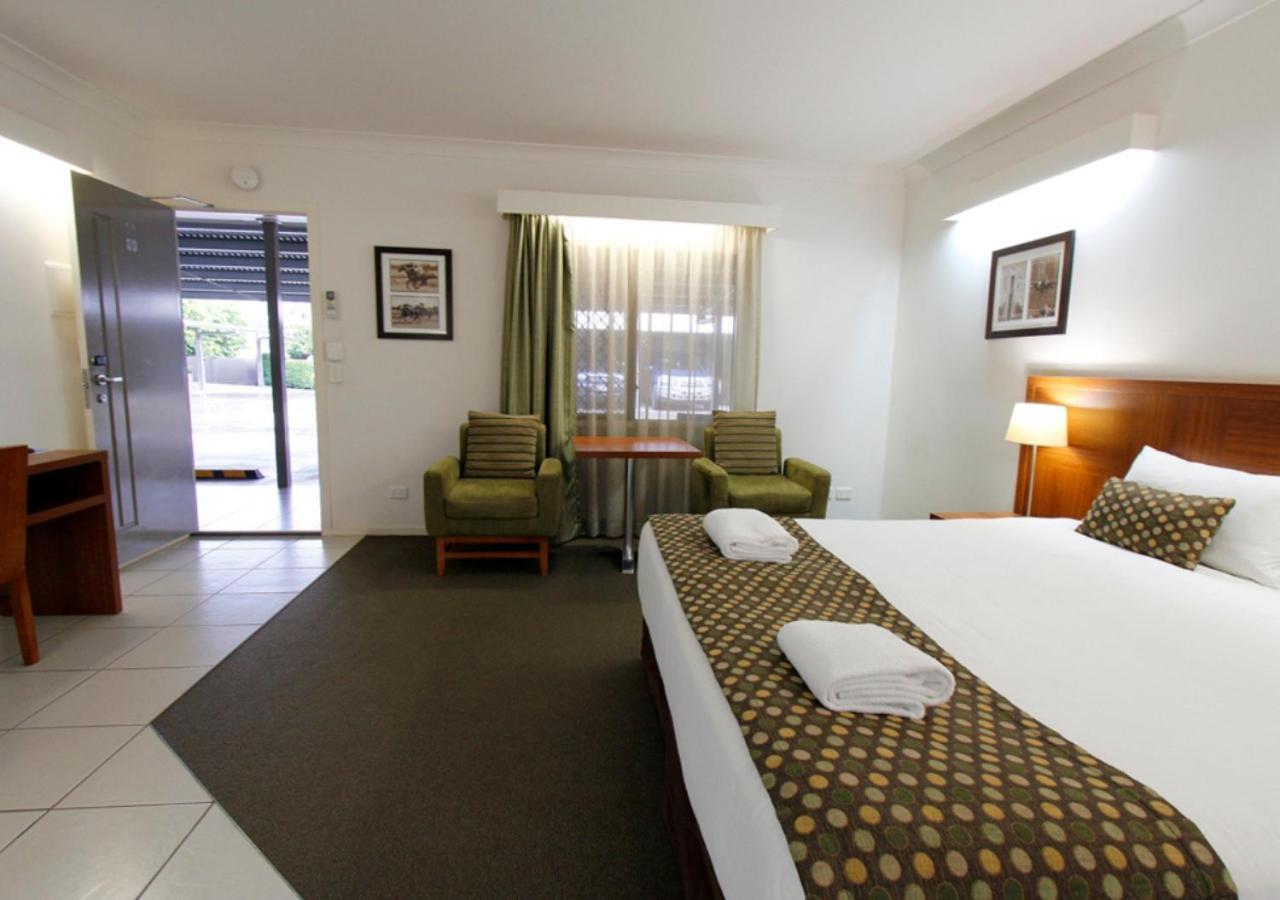 Chinchilla Downtown Motor Inn Eksteriør billede